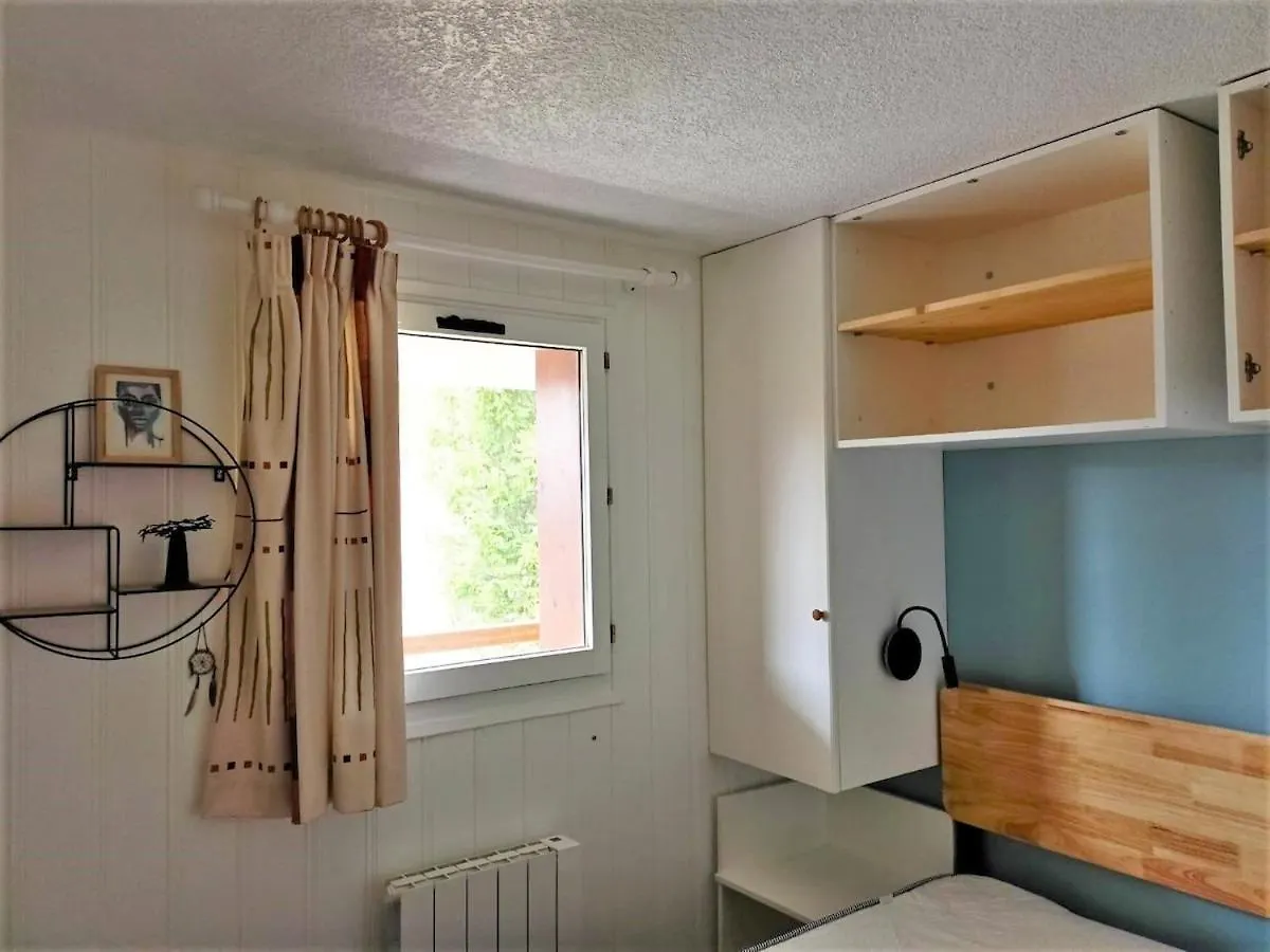 Apartment Grand Appartement, 2 Chambres Araches-la-Frasse France